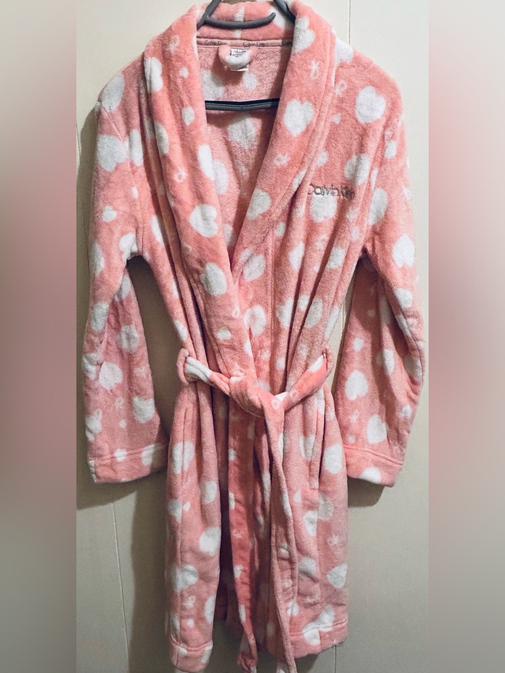 Calvin Klein Women’s Small/XS Plush Fleece Pink & White Heart Print Robe